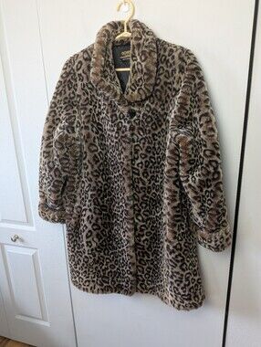 VINTAGE LEOPARD Novelti Winter Coat Women Size ? Pockets Super Soft Faux Fur